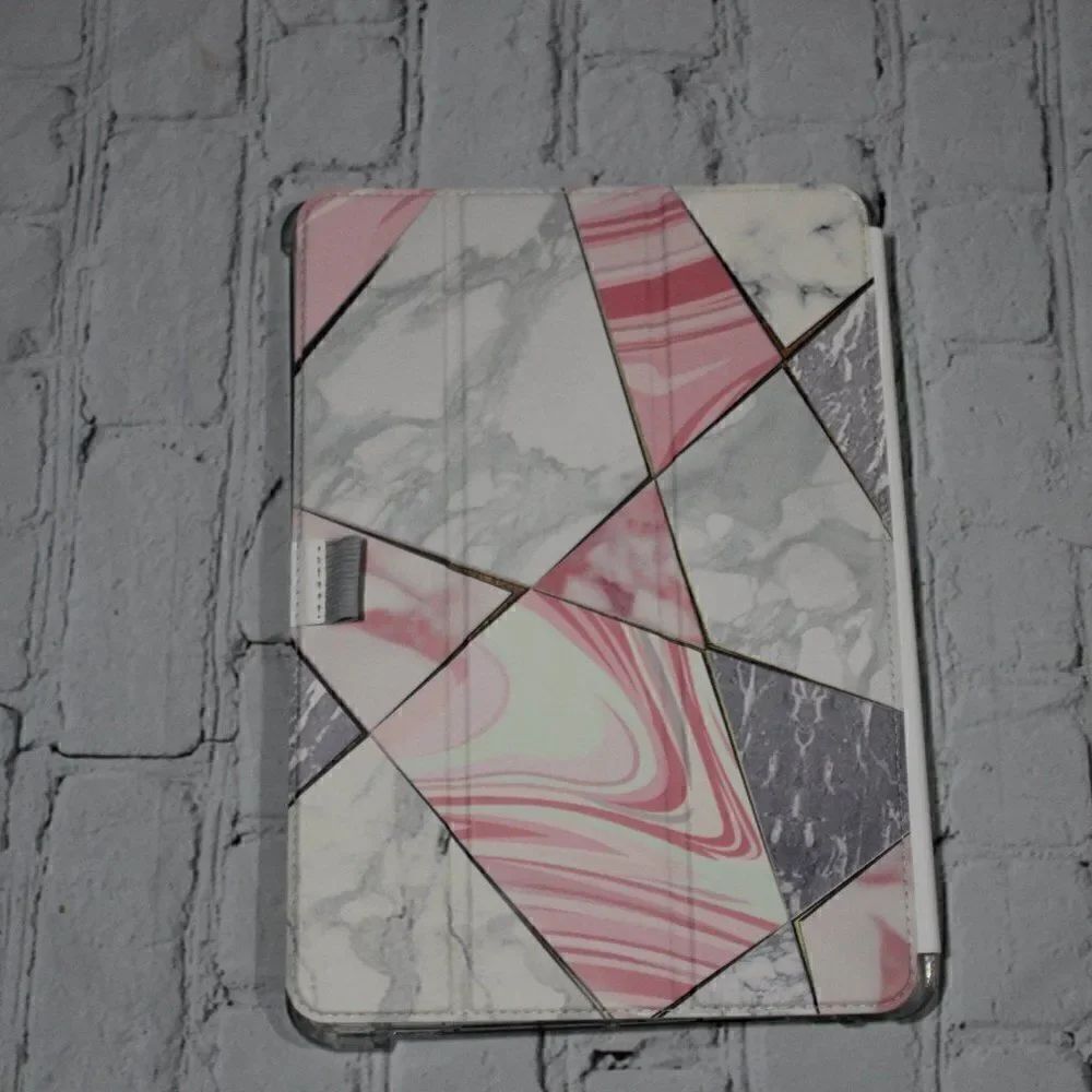 iPad 8th/7th Generation MARBLE Trifold Case 10.2"‎